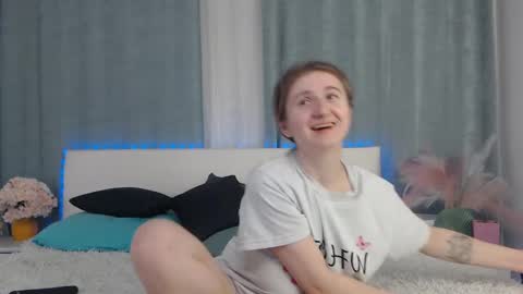 Snapshot of lin_rosex chatting on December 2024 08:09:01 PM MashaMaria online show from December 2024 08:09:01 PM
