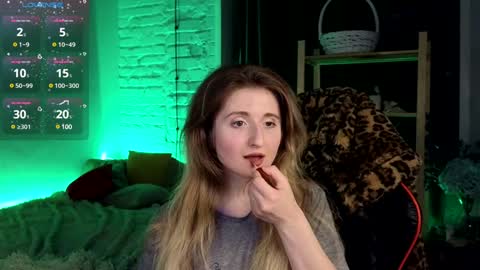 Snapshot of lin_rosex chatting on January 2025 01:47:01 PM MashaMaria online show from January 2025 01:47:01 PM