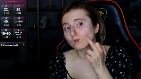 Snapshot of lin_rosex chatting on February 2025 06:48:02 PM MashaMaria online show from February 2025 06:48:02 PM