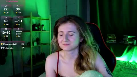 Snapshot of lin_rosex chatting on March 2025 10:05:02 PM MashaMaria online show from March 2025 10:05:02 PM