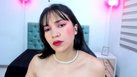  Lina Bedoya  online show from December 2024 11:41:02 AM