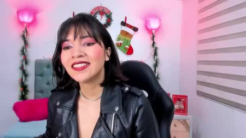  Lina Bedoya  online show from December 2024 11:40:01 AM