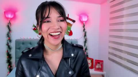  Lina Bedoya  online show from December 2024 02:44:01 PM