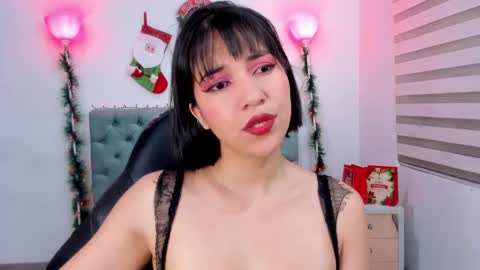  Lina Bedoya  online show from December 2024 11:36:01 AM