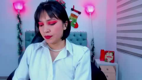 Lina Bedoya  online show from December 2024 11:43:02 AM