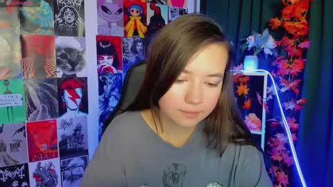 Lina online show from December 2024 02:10:01 AM