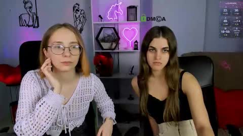 lina_fox12 online show from December 2025 01:17:04 PM