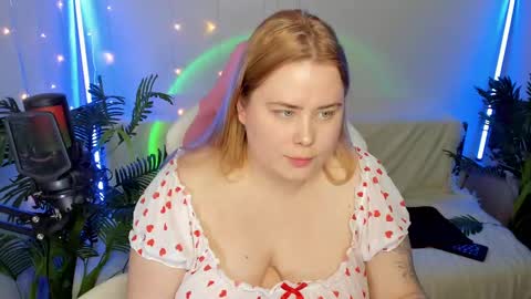 lina_linx online show from January 2025 06:57:01 PM
