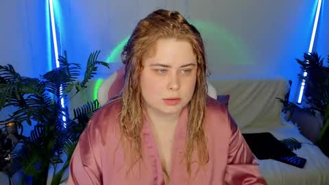 lina_linx online show from January 2025 06:16:02 PM