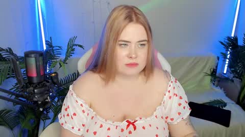 lina_linx online show from January 2025 11:45:01 PM