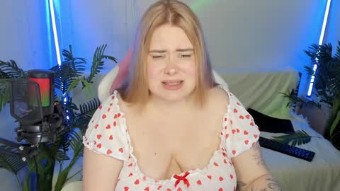 lina_linx online show from February 2025 07:21:01 PM