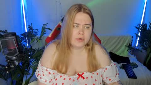 lina_linx online show from February 2025 07:33:01 PM