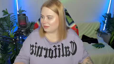 lina_linx online show from February 2025 10:11:01 PM