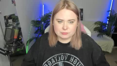 lina_linx online show from March 2025 11:31:02 PM