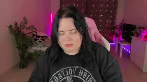 lina_linx online show from September 2025 05:34:02 PM