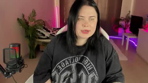 lina_linx online show from September 2025 07:10:01 AM