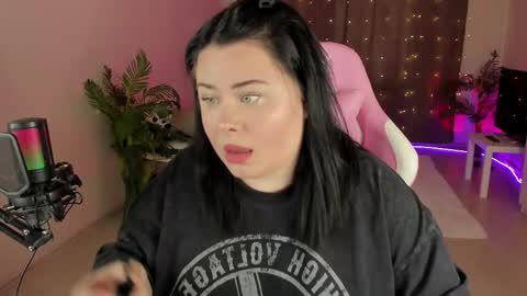 lina_linx online show from September 2025 02:29:02 PM