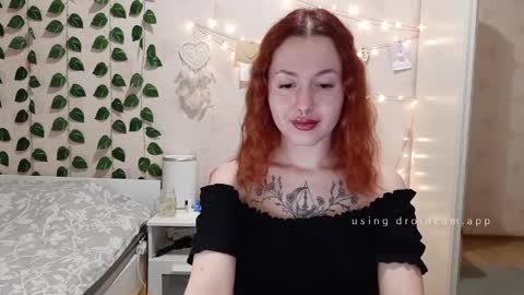Lina Red X online show from January 2025 01:19:01 AM
