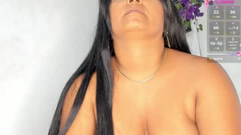 Snapshot of lina_sanchezih chatting on December 2024 06:41:02 PM LINA SANCHEZ online show from December 2024 06:41:02 PM