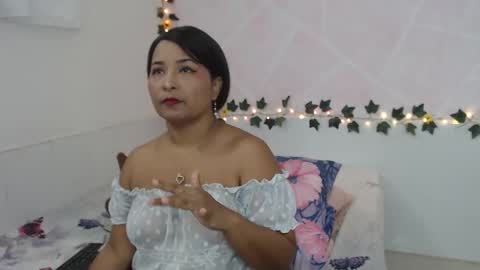 Snapshot of lina_sanchezih chatting on October 2025 01:20:01 PM LINA SANCHEZ online show from October 2025 01:20:01 PM