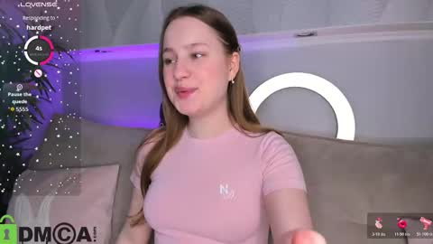 Lina online show from March 2026 06:18:02 AM