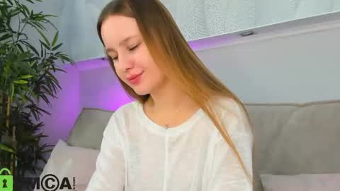 Snapshot of lina_smilee chatting on July 2026 01:22:01 AM Lina online show from July 2026 01:22:01 AM