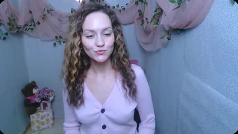 Lina online show from December 2024 09:40:02 AM