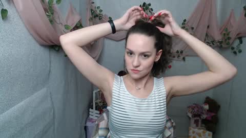 Lina online show from December 2024 09:50:02 AM