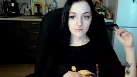 Lina 3  1715622743 online show from January 2025 11:10:02 AM