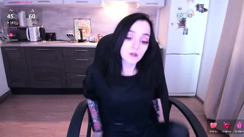 Lina 3  1715622743 online show from October 2025 12:16:02 PM