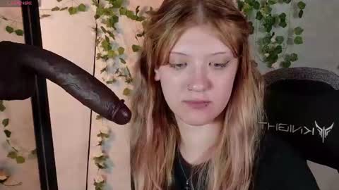 Lina online show from July 2026 08:33:02 PM