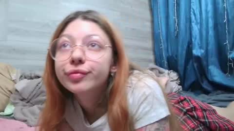 Snapshot of lina_yukio chatting on June 2026 07:05:01 PM lina yukio online show from June 2026 07:05:01 PM