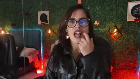 Lina  online show from March 2026 11:36:02 AM