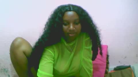 linah1123 online show from November 2025 03:44:01 PM