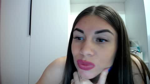 Snapshot of linasparks chatting on December 2024 10:47:02 PM Lina Sparks online show from December 2024 10:47:02 PM