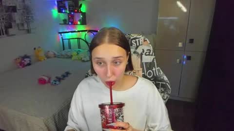 Lina online show from May 2026 09:45:02 PM
