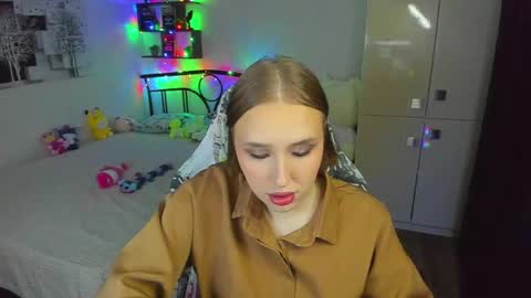 Lina online show from May 2026 09:24:01 PM