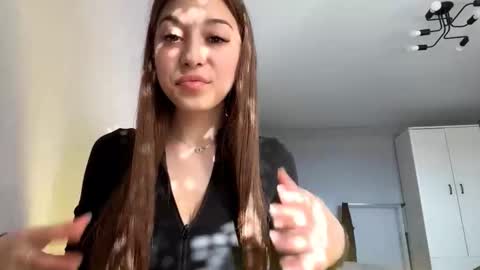 Elin online show from September 2025 11:20:02 AM