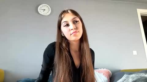 Elin online show from September 2025 01:22:01 PM