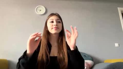 Elin online show from September 2025 10:05:01 AM