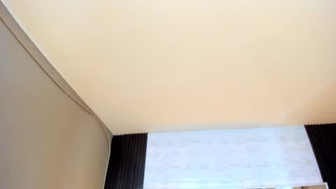  Linda  online show from December 2025 06:36:02 PM