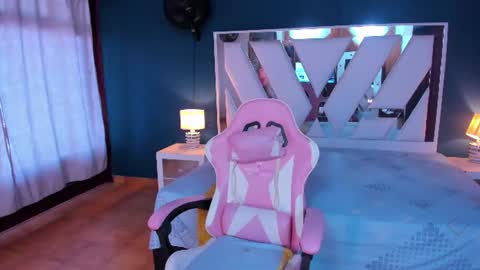  Linda  online show from July 2026 07:30:01 PM