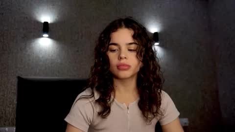 Linda online show from November 2025 01:54:01 PM