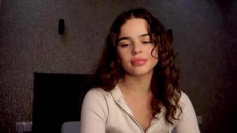 Linda online show from November 2025 01:28:01 PM