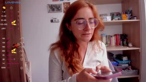 Giggles  online show from February 2025 03:08:01 PM