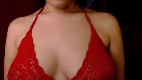 Snapshot of linda_mattel chatting on February 2025 03:38:02 PM Linda online show from February 2025 03:38:02 PM