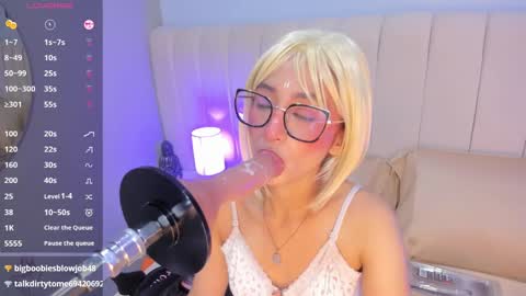 linda_sofi__ online show from March 2025 03:35:01 PM