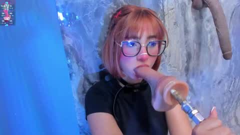 linda_sofi__ online show from October 2025 07:58:02 PM