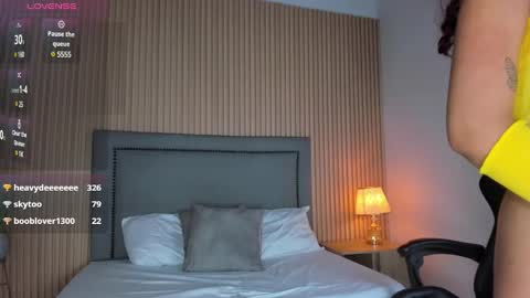 L I N D A online show from January 2025 08:21:02 AM