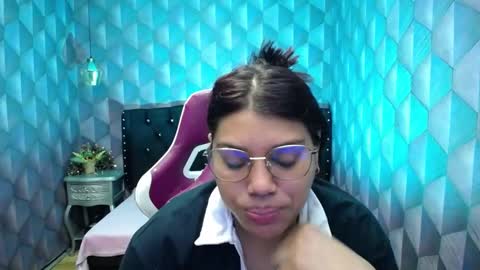    online show from December 2024 03:31:02 AM